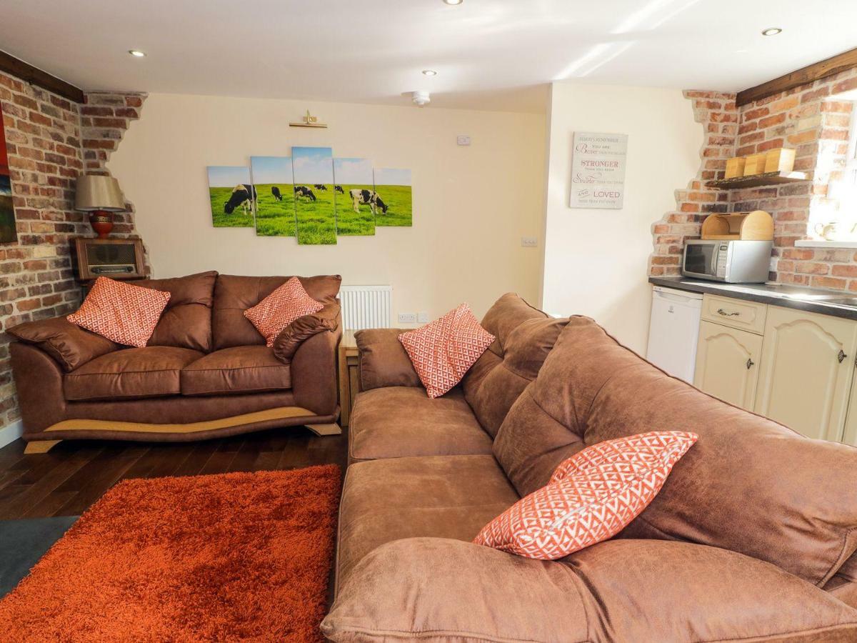 Ffynnonlwyd Cottage Llangynin Esterno foto
